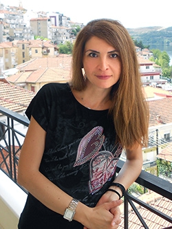 &Delta;&epsilon;&mu;&epsilon;&rho;&tau;&zeta;ί&delta;&omicron;&upsilon; &Rho;ί&tau;&sigma;&alpha;